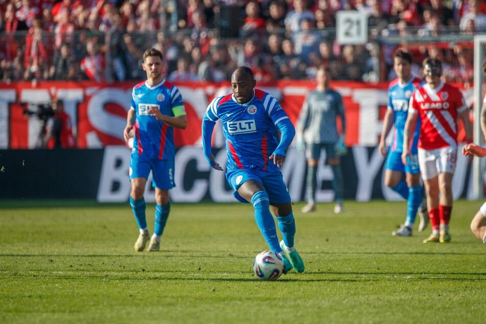 Christian Kinsombi (26) sorgte in den Duellen gegen Cottbus immer für viel Wirbel.