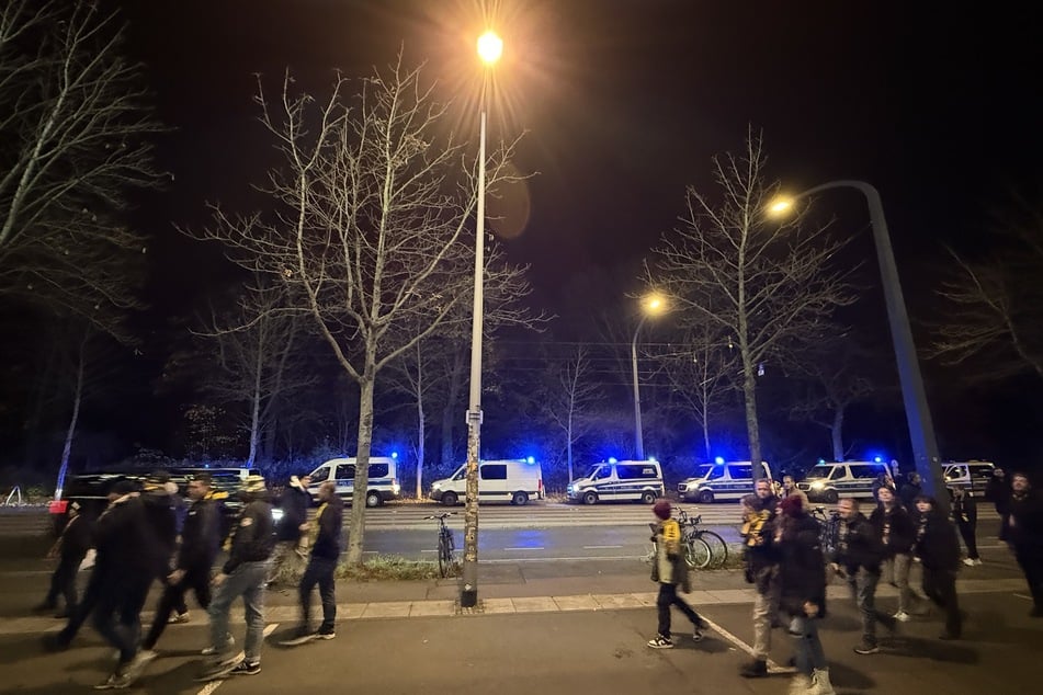 Die Polizei hat die Präsenz vor dem Spiel erhöht.