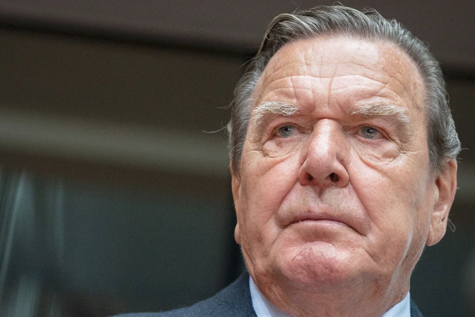 Parteiausschluss von Ex-Kanzler Schröder beantragt