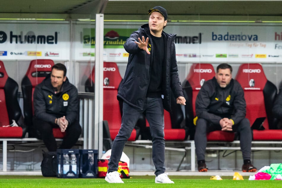 BVB-Coach Edin Terzic (38) hat die Probleme seiner Mannschaft bislang nicht in den Griff bekommen bzw. abstellen können.