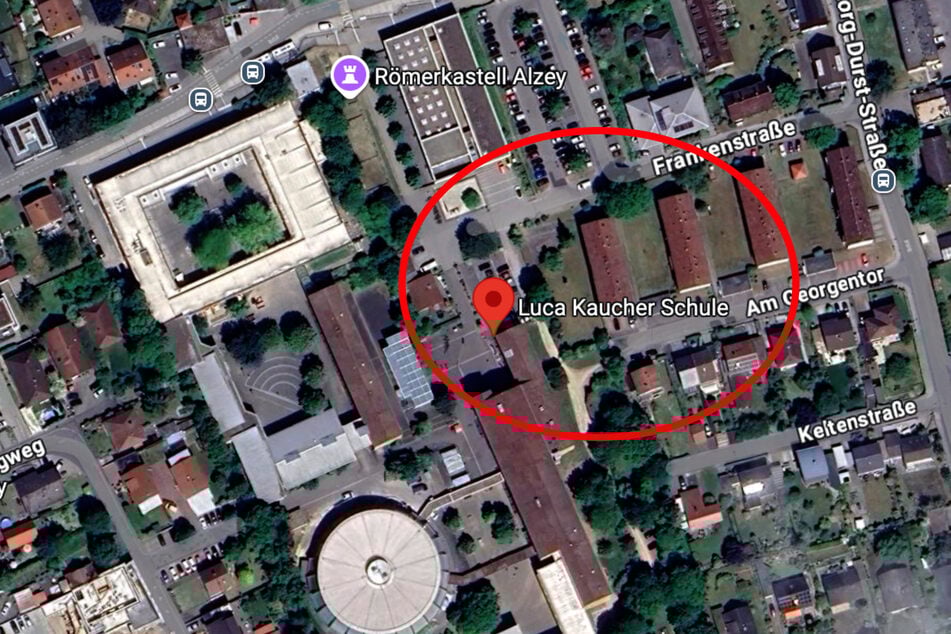 Noch heißt das "Elisabeth-Langgässer-Gymnasium" bei Google Maps "Luca Kaucher Schule".