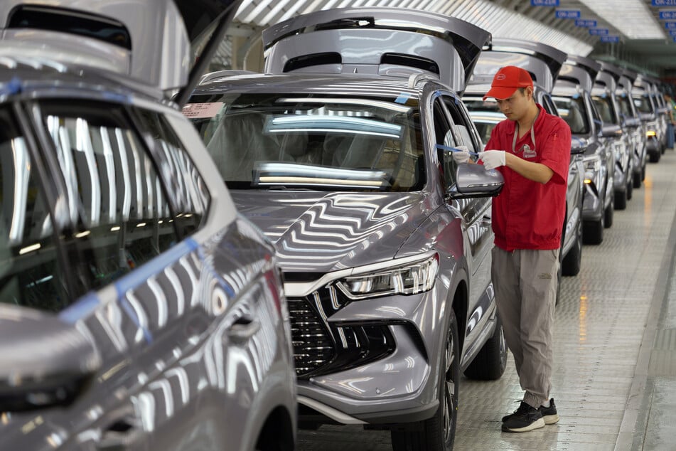 Der chinesische Autohersteller BYD drängt mit Macht auf den europäischen und auch auf den deutschen Automarkt.