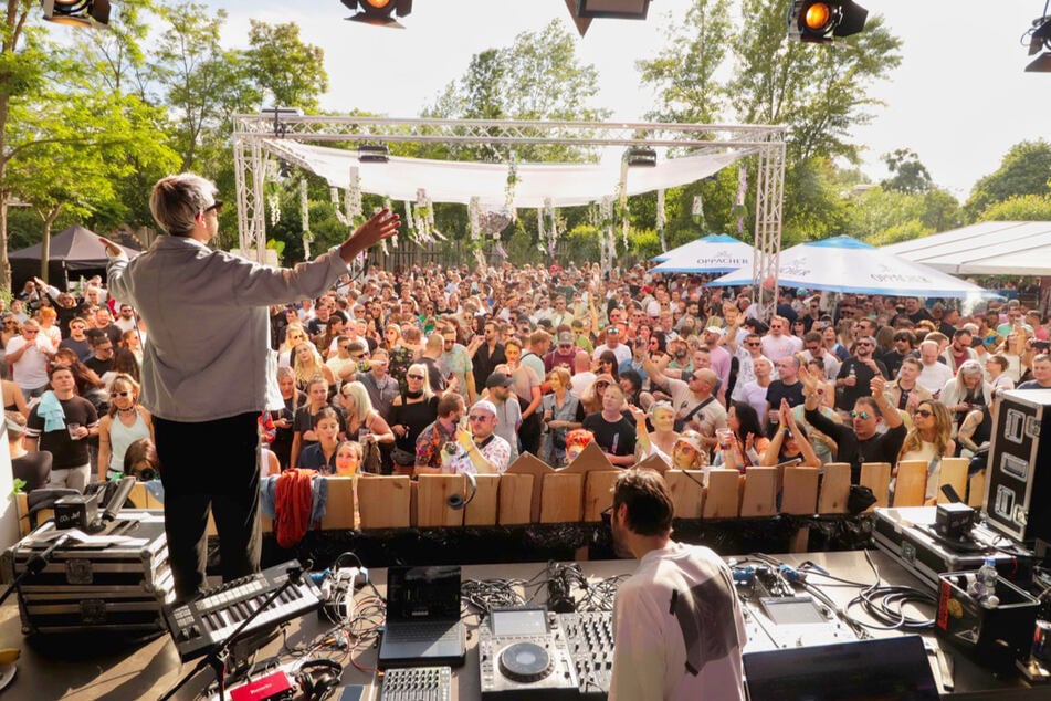 Neben Paul van Dyk stehen weitere Artists am Montag (9.6.) auf der Bühne.