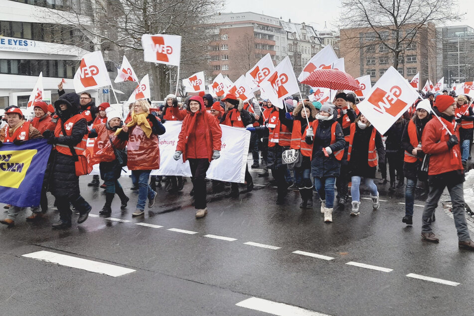 "Streiktag Bildung": Tausende Lehrer, Erzieher und Pädagogen legen Arbeit nieder