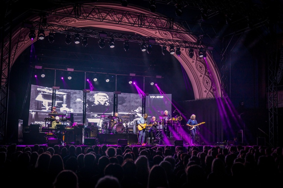 Die Band Dire Straits Legacy trat am Mittwochabend in Leipzig auf.