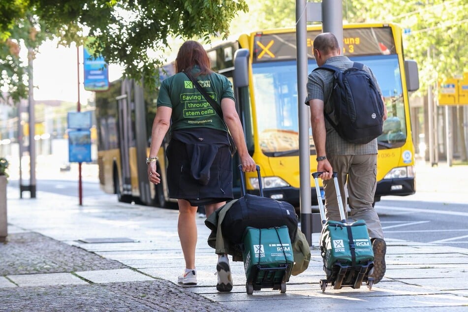 Anwohner und Besucher sind aufgefordert, den Evakuierungsbereich zu verlassen.