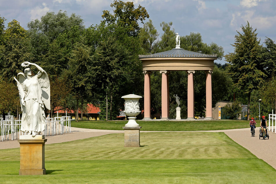 Im Neustrelitzer Schlosspark war ein elfjähriges Mädchen vergewaltigt worden.