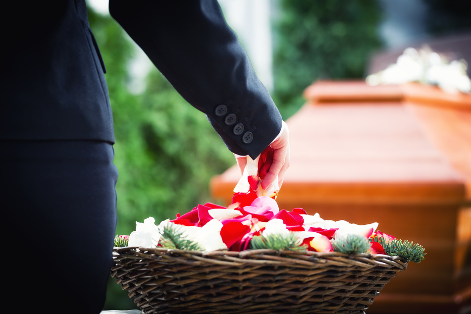 When the family buried their departed relative, they were not aware that there was a different man in the coffin.