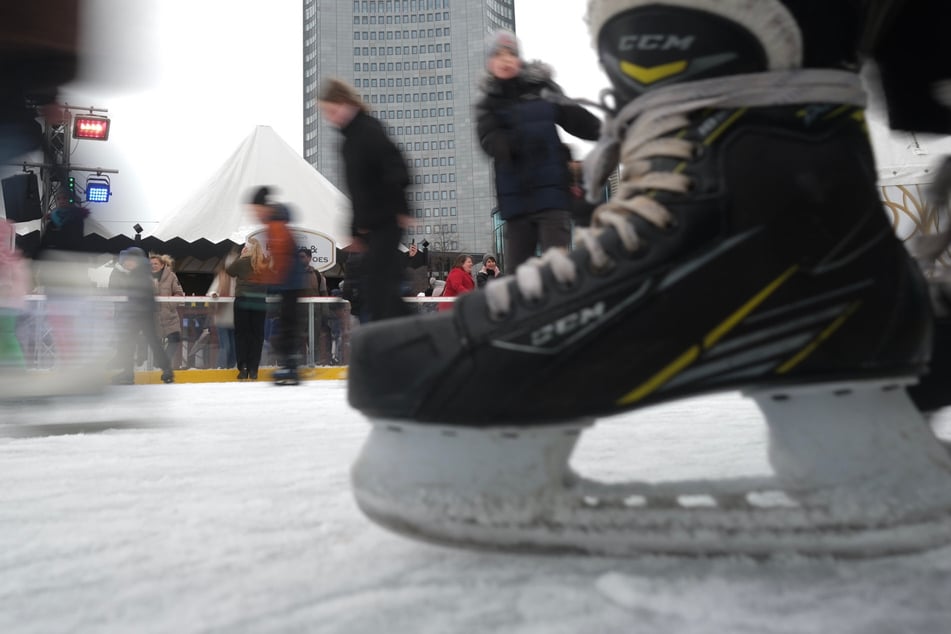 Heiße Flirts auf Eis: Singles und Paare sind am Valentinstag in der Festung Mark gut aufgehoben. (Symbolfoto)