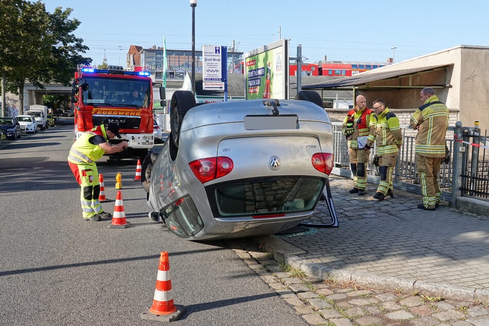Der Fahrer wurde leicht verletzt.