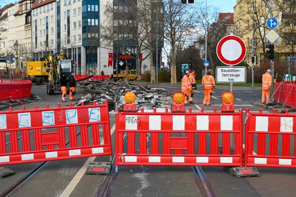 In den kommenden Monaten wird an zahlreichen Stellen in Leipzig, wie hier an der Landsberger Straße, gebuddelt, saniert - und Straßen blockiert