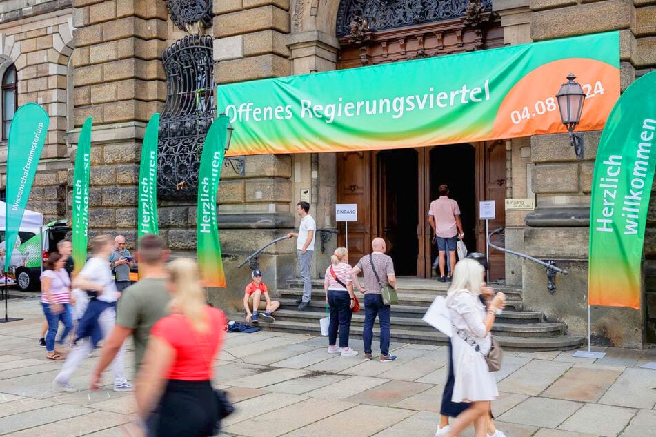 Das "Offene Regierungsviertel 2026" lädt zu einem ereignisreichen Tag rund um den Carolaplatz ein.