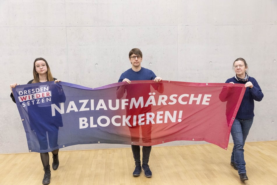 Anne Herpertz (26, Piraten, l.), Matthias Lüth (30, JuSos) und Rita Kunert (63, "Herz statt Hetze") rufen zu Protesten auf.