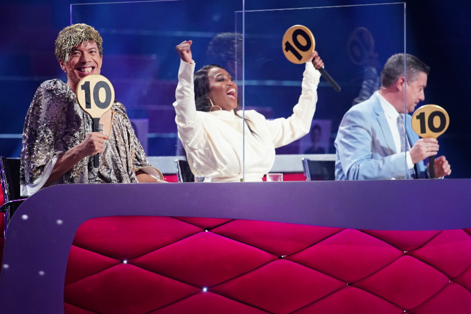Den kritischen Augen von Jorge Goncález, Motsi Mabuse und Joachim Llambi müssen sich die Teilnehmer von Let's Dance beweisen.