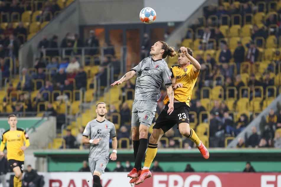 Ein packendes Spiel zwischen der SG Dynamo Dresden und dem FC St. Pauli wurde zuvor mit einem mehr als fragwürdigen Post von "Sky Ticket" beworben.