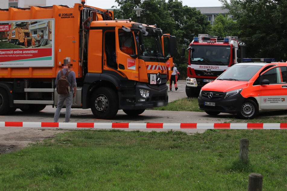 Drama neben Kita: Mädchen (†5) von Müllauto überfahren und getötet