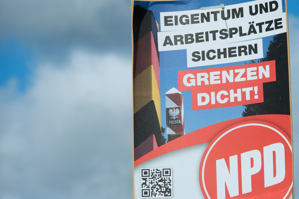 Vor der Bundestagswahl: 70 Wahlplakate der NPD geklaut!