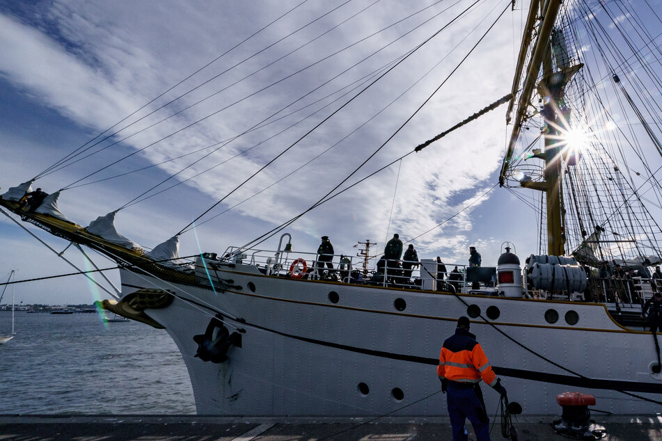 Nach Millionen-Sanierung: "Gorch Fock" nimmt Kurs auf die Kanaren!