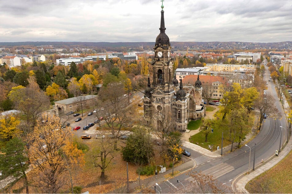 Wegen Sicherheitsmängeln am Geläut bleiben die Glocken der Dresdner Trinitatiskirche momentan stumm.