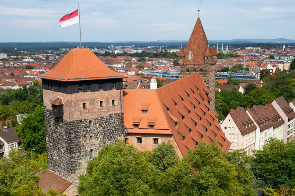 In den Kaiserstallungen in Nürnberg ist eine der ältesten Jugendherbergen untergebracht. Weil Klassenfahrten bis Anfang 2021 ausfallen, rechnen die Häuser in Bayern mit Verlusten in Millionenhöhe.