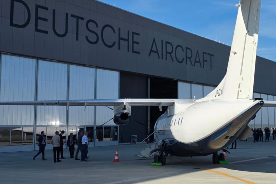 Nach über 60 Jahren: Der Flugzeugbau kehrt nach Sachsen zurück - an nagelneuem Standort!
