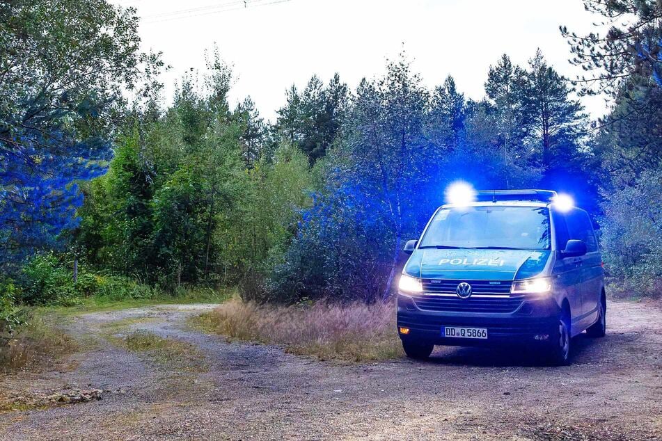Schon drei Tage im Einsatz: Polizei sucht weiter nach Sprengsätzen in Ostsachsen