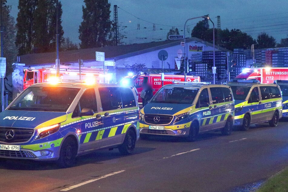 Polizei und Rettungsdienst waren mit starken Kräften vor Ort.