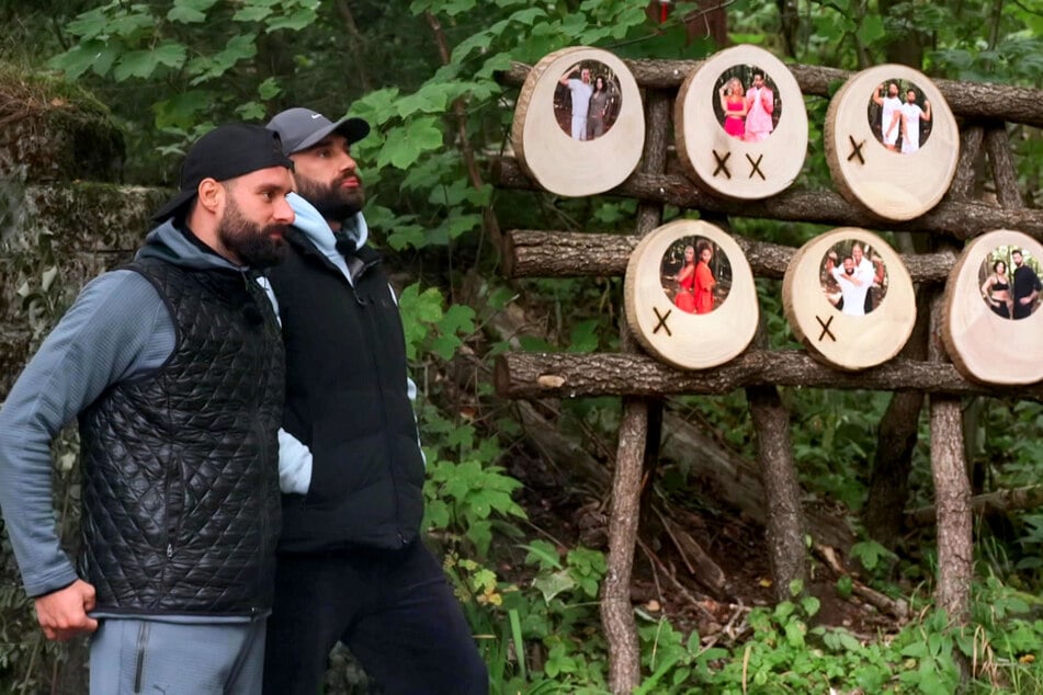 Die Brüder Aleks (34, r.) und Marco (l.) Petrovic nominieren zur Überraschung aller die Weißens.