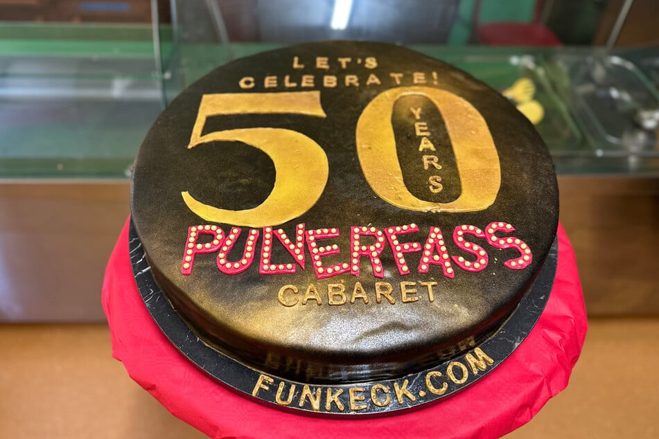 Das Pulverfass-Cabaret feiert in diesem Jahr 50-jähriges Bestehen in Hamburg. Happy Birthday!