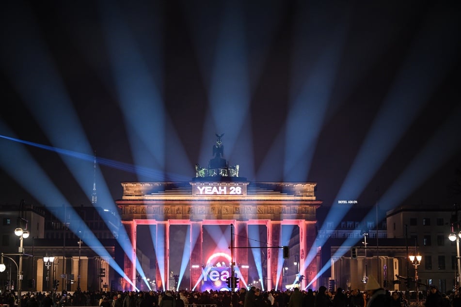 Keine Live-Bands, dafür Lichtshow am Brandenburger Tor.