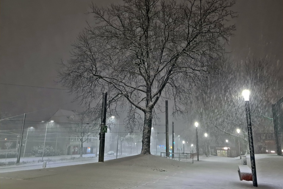 Diese Woche kann es vor allem in den Nächten noch einmal winterlich weitergehen: In der Nacht zu Montag warnte der Wetterdienst vor Glätte und überfrierender Nässe.