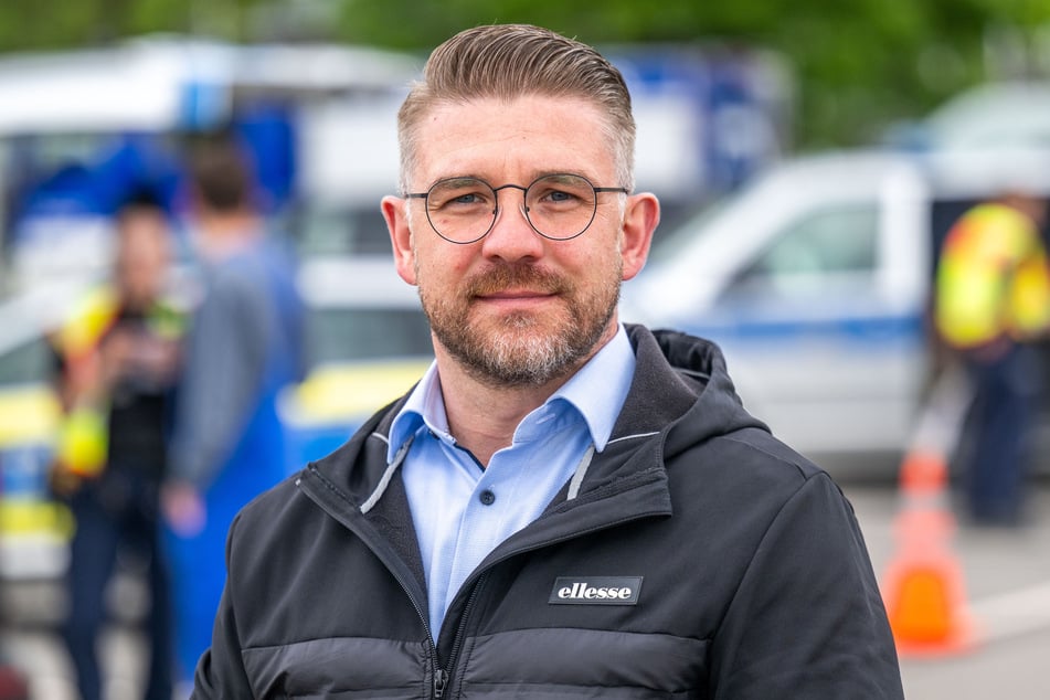 Polizeisprecher Andrzej Rydzik (41)