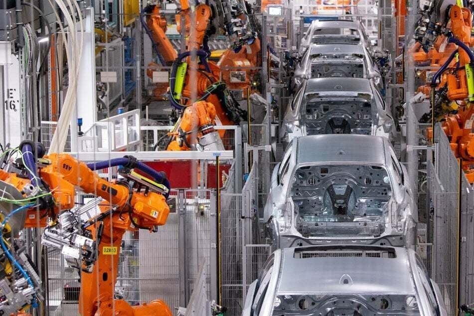 Die Stimmung in der deutschen Autoindustrie – inklusive Zulieferern – ist schlecht. Bei BMW bricht der Gewinn um über 26 Prozent ein.