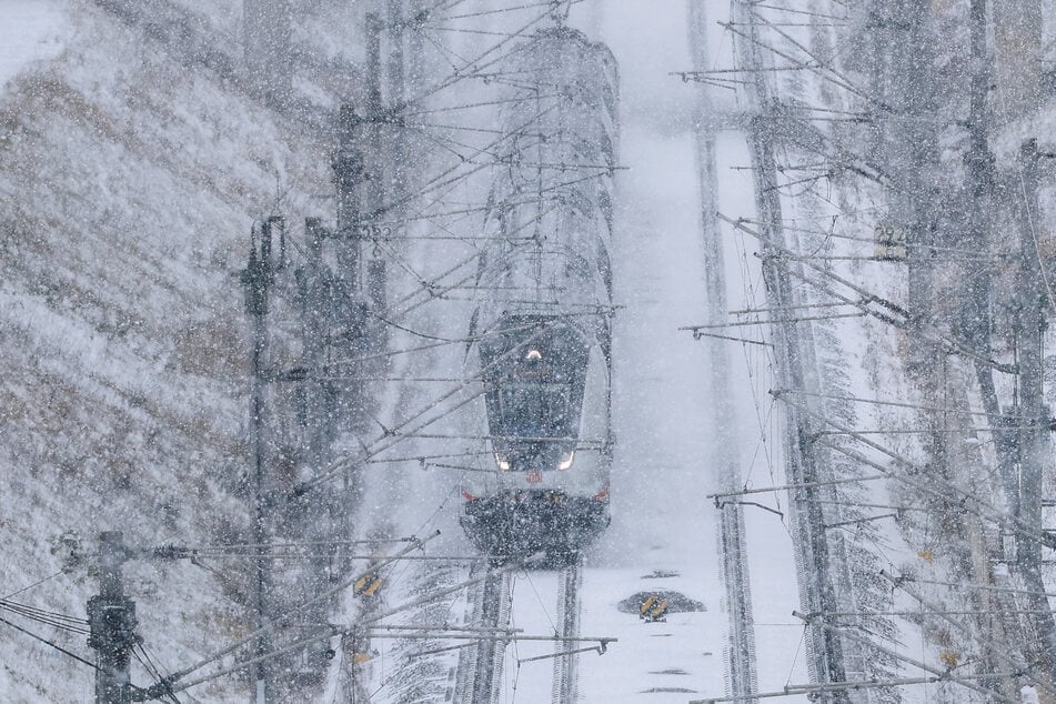Sachsens wichtigste Bahnstrecke plötzlich dicht: Das ist der Grund