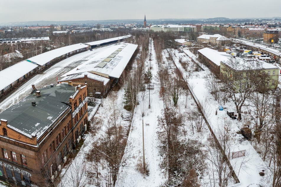 Die Debatte darüber, wie der Gedenkort am Alten Leipziger Bahnhof genau aussehen soll, ist noch nicht ausgestanden.