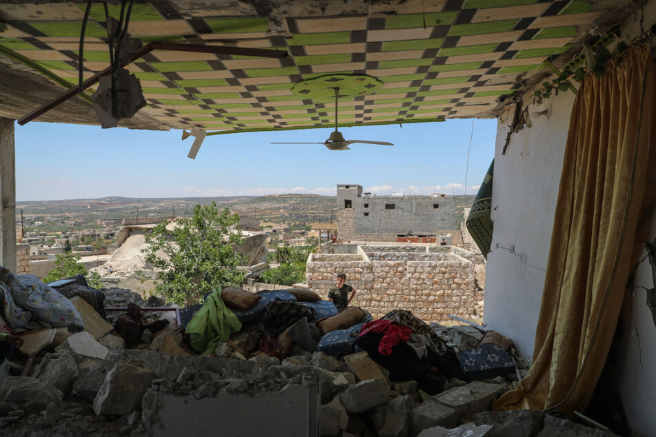 Ein beschädigtes Haus in Al-Bara in der von Rebellen kontrollierten syrischen Provinz Idlib. Vor Corona galt die Reisewarnung nur für Krisengebiete.