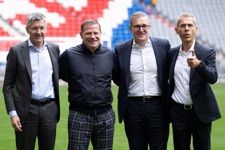 Ärger im Paradies? Hier stehen Bayern-Präsident Herbert Hainer (70, v.l.n.r.), Sportvorstand Max Eberl (51), Vorstand Jan-Christian Dreesen (57) und Finanzvorstand Michael Diederich (59) noch einig zusammen.