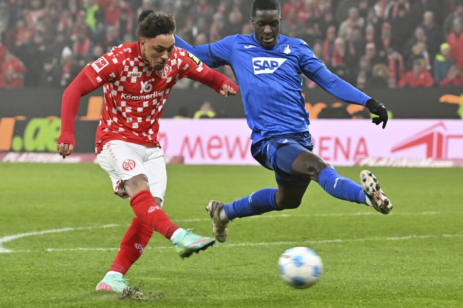Mit Stanley Nsoki (26) kommt ein Bundesliga-erfahrener Verteidiger von der TSG nach Berlin.