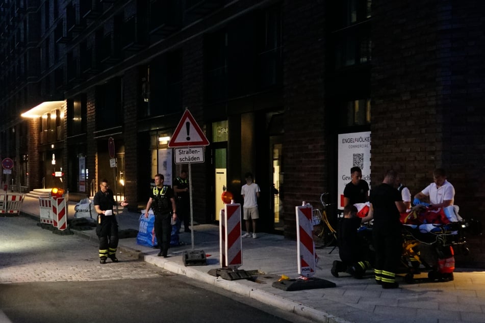 Nach der Erstversorgung vor Ort ging es für die Frau ins Krankenhaus.