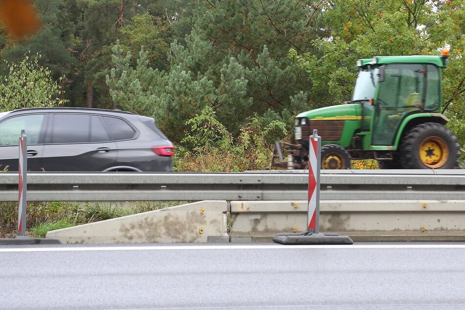 Bis zum Austausch der Mittelleitplanke soll eine transportable Schutzeinrichtung für Sicherheit sorgen.