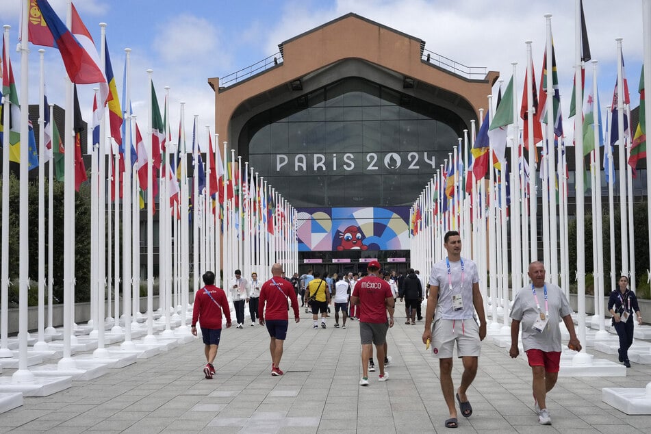 Im Olympischen Dorf geht es während der Spiele ordentlich zur Sache.