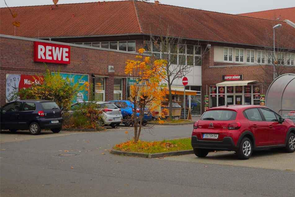 Sächsische REWE-Mitarbeiterin gestorben: Polizei ermittelt gegen Teenager