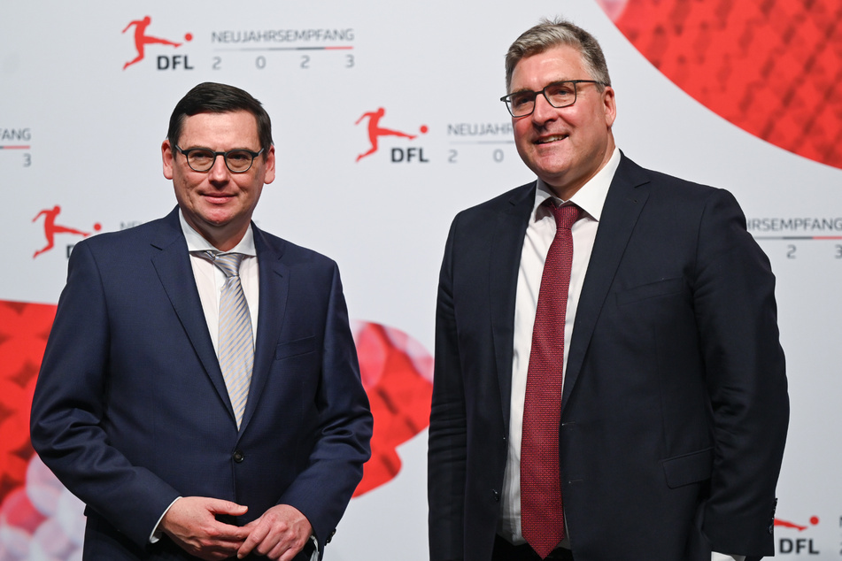 Gemeinsam mit Oliver Leki (50, l.) führt Axel Hellmann noch bis Freitag die Interims-Geschäftsführung der Deutsche Fußball Liga GmbH.