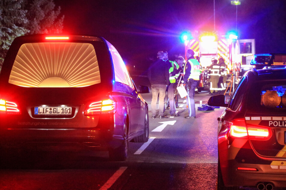 Der 55-Jährige wurde durch einen Unfall mit einem Auto tödlich verletzt.