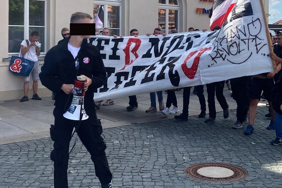 Wegen mangelnder Fluchtgefahr wurde Finley P. (18) zunächst freigelassen, sitzt nun wieder in einer JVA ein.