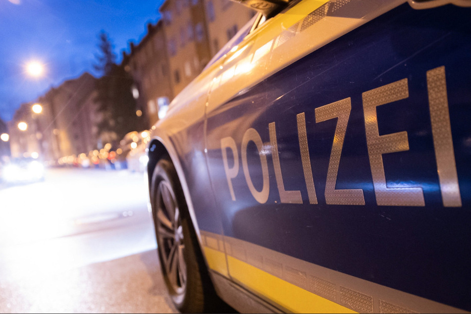 Die Polizei nahm den 20-Jährigen in Gewahrsam und erstatte Anzeige (Symbolbild).
