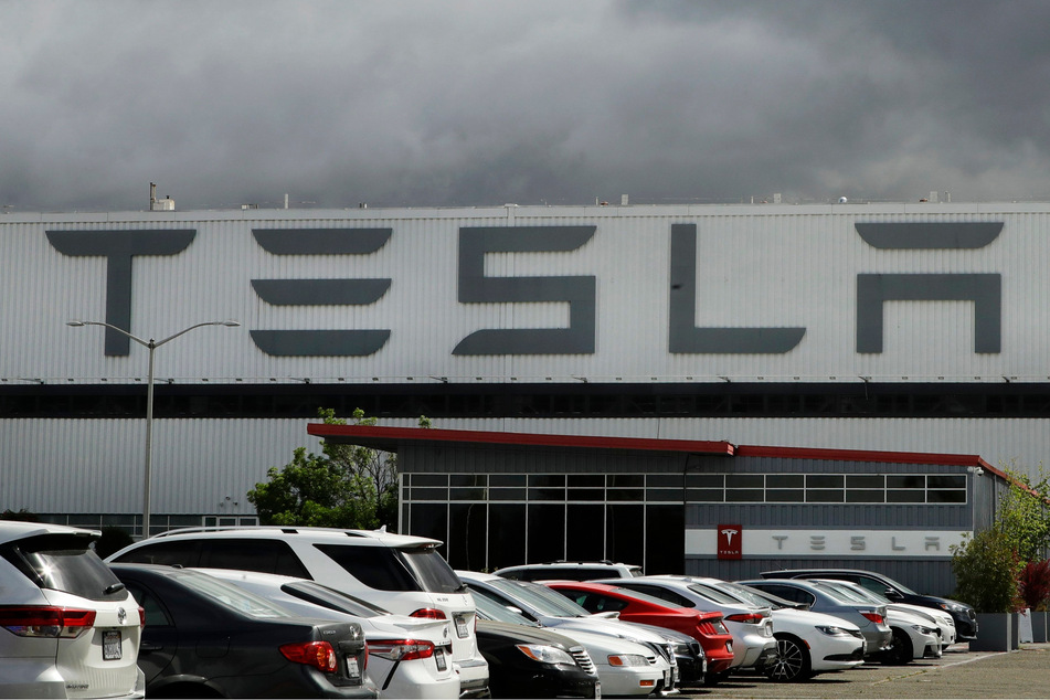 Die Tesla Fabrik in Fremont betreibt angeblich Arbeitstrennung nach ethnischer Zugehörigkeit.