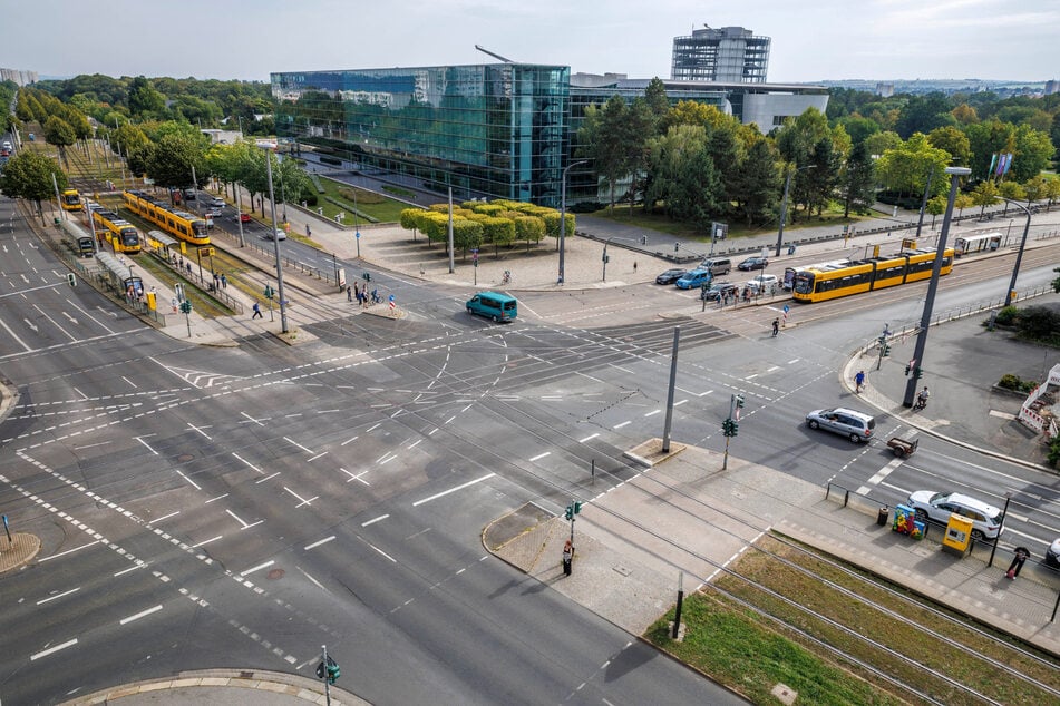 Am Straßburger Platz will die Gruppe "Extinction Rebellion" ein Zeichen für Elektromobilität setzen. (Archivbild)