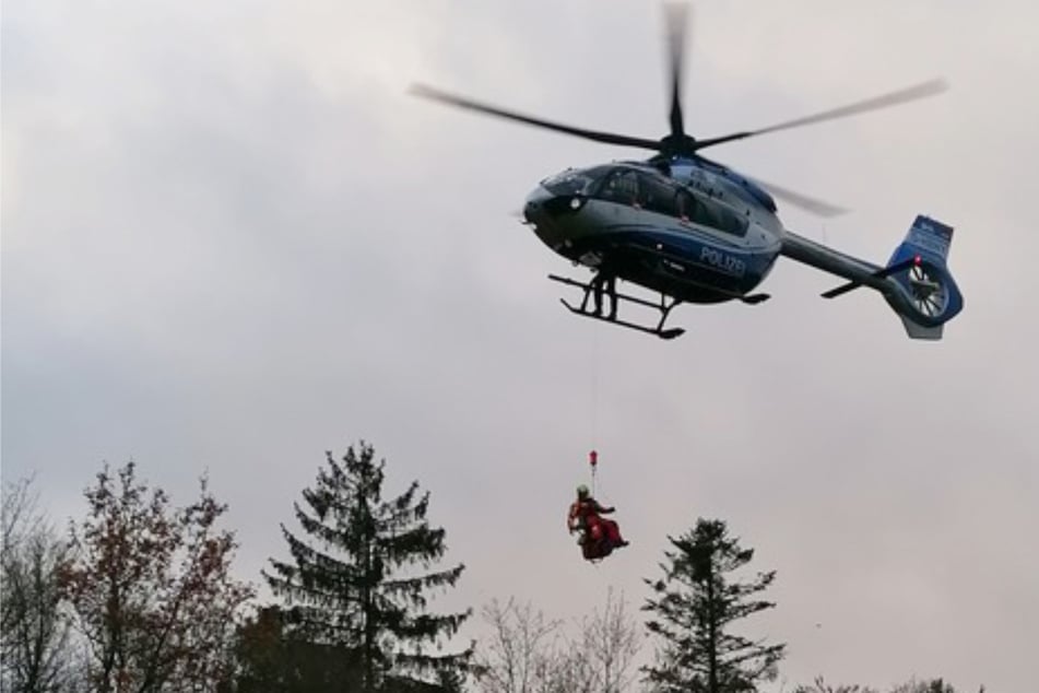Spektakuläre Luftrettung: Verletzter Arbeiter von Sendemast geholt
