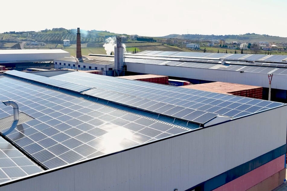 Solarstrom ist etwa fünfmal günstiger als konventioneller Strom.